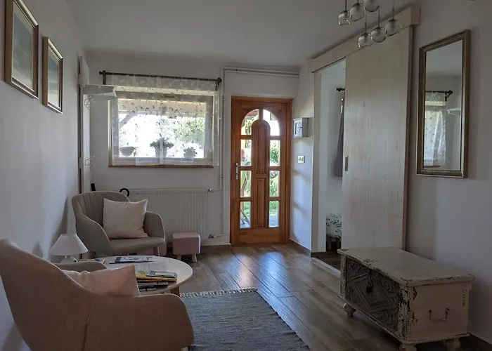 Gabi Haza Holiday home Balatonalmadi